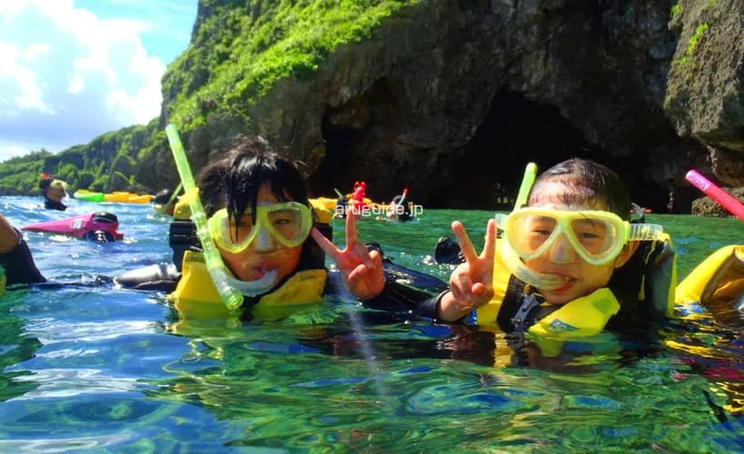 Blue Cave Okinawa Snorkeling and Kayaking 2-in-1 Fun Tour