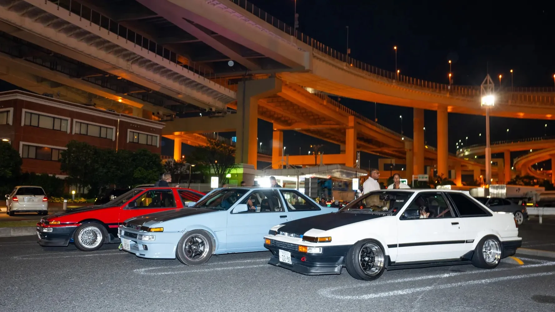 Tokyo Drift JDM Car Meet at Yokohama Daikoku / Umi Hotaru / APIT with free pickup in LEXUS