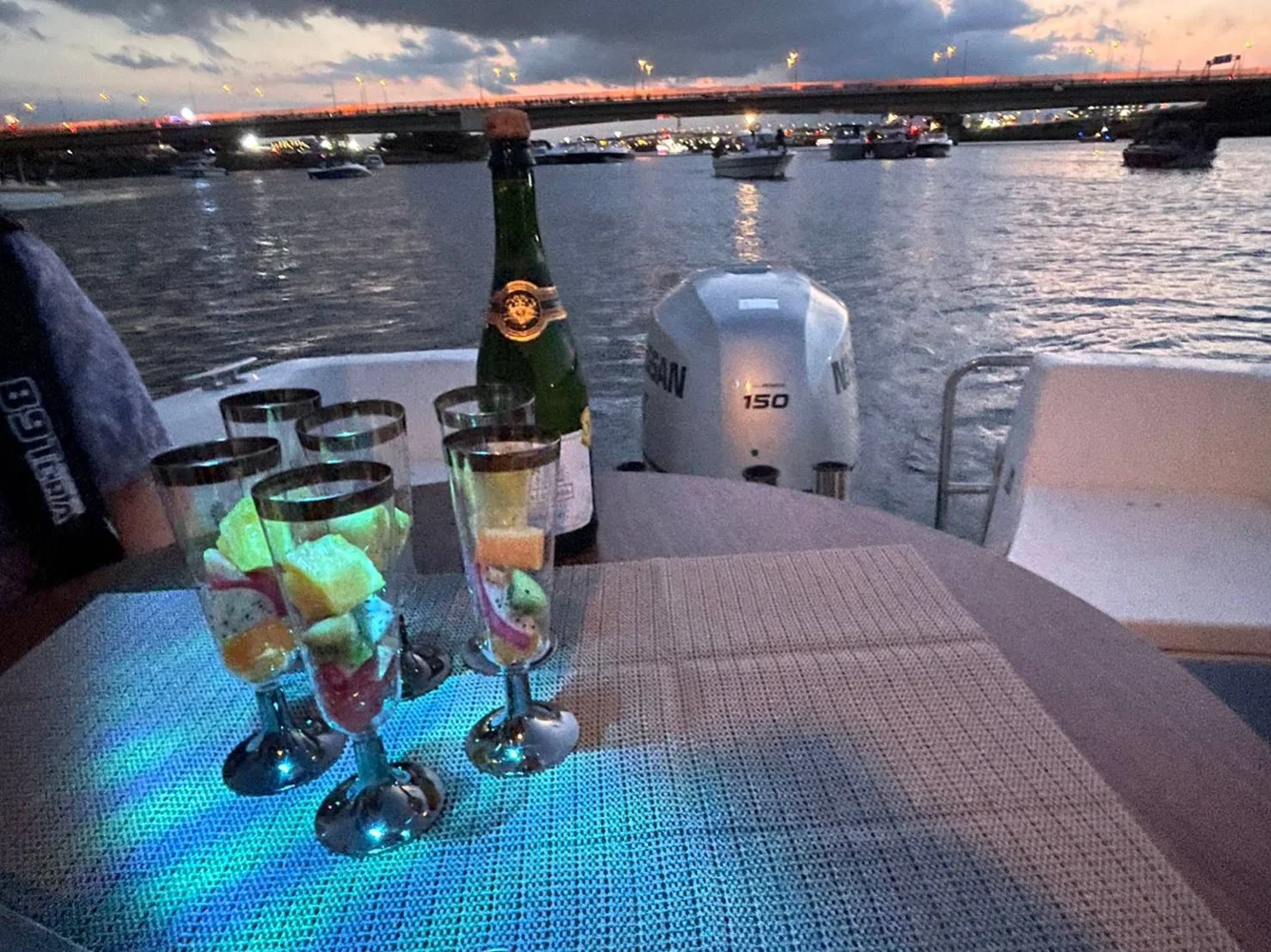 Tokyo 2-Hour Private Charter Cruise with Champagne Toast