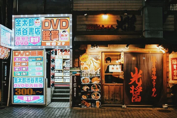 Asakusa & Senso-ji Private Walking Tour in Tokyo