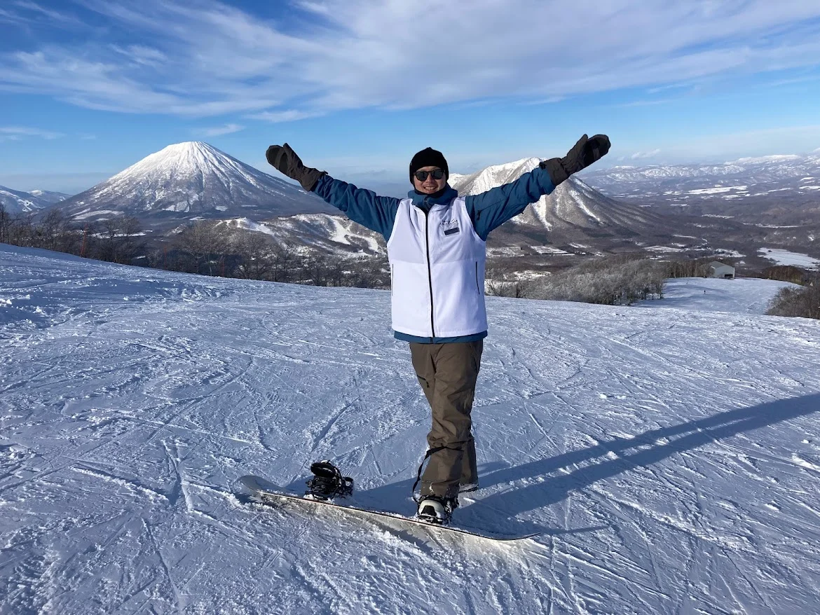 Rusutsu Half-Day Beginners Snowboard Private Lesson: Safety, Security and FUN in Hokkaido! (3 Hours)