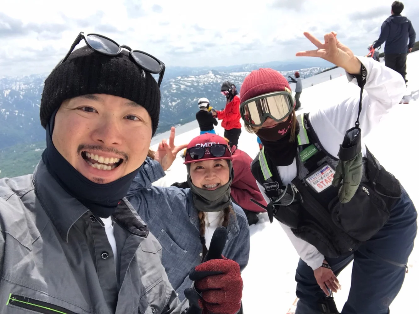 Niseko 1-Day Advanced Snowboard Private Lesson: Carving, Tricks & Powder Ride in Hokkaido! (6 Hours)