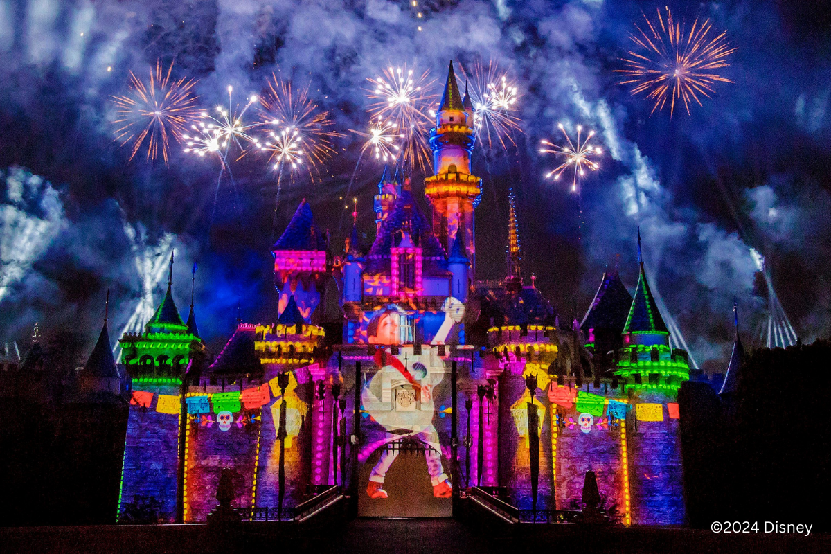 [Official Partner / Rakuten] California Disneyland Resort  E-Tickets