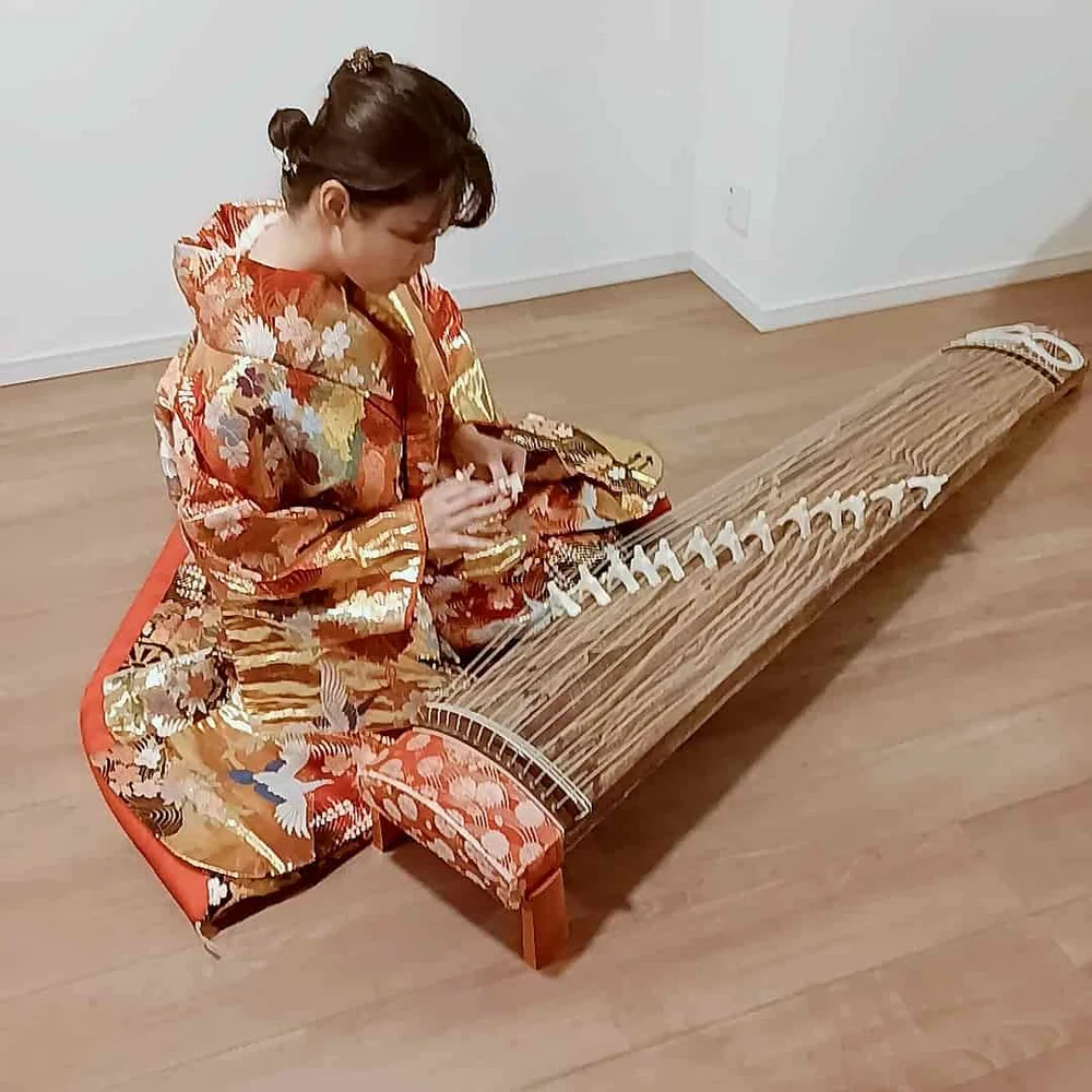 Kyoto Koto Lesson in Gorgeous Kimono: Learn Japanese Harp!