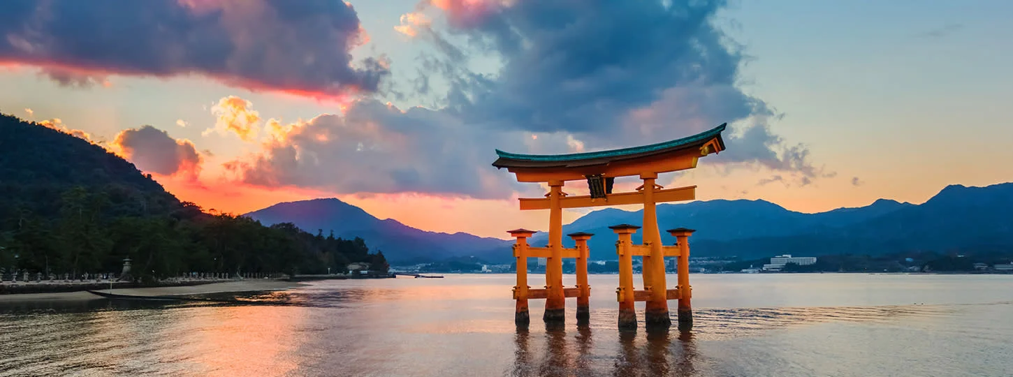 Explore Miyajima & Hiroshima in a Full Day Tour
