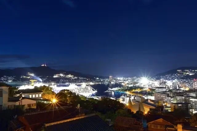 You can also see the night view of Nagasaki! Let's enjoy the scenery that even the greats were fascinated by.