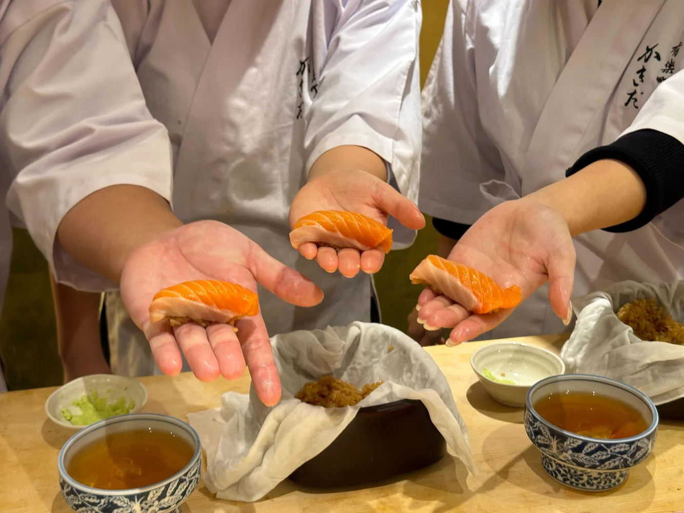 Exclusive Tokyo Sushi-Making Lesson with a Pro Chef in Shinjuku