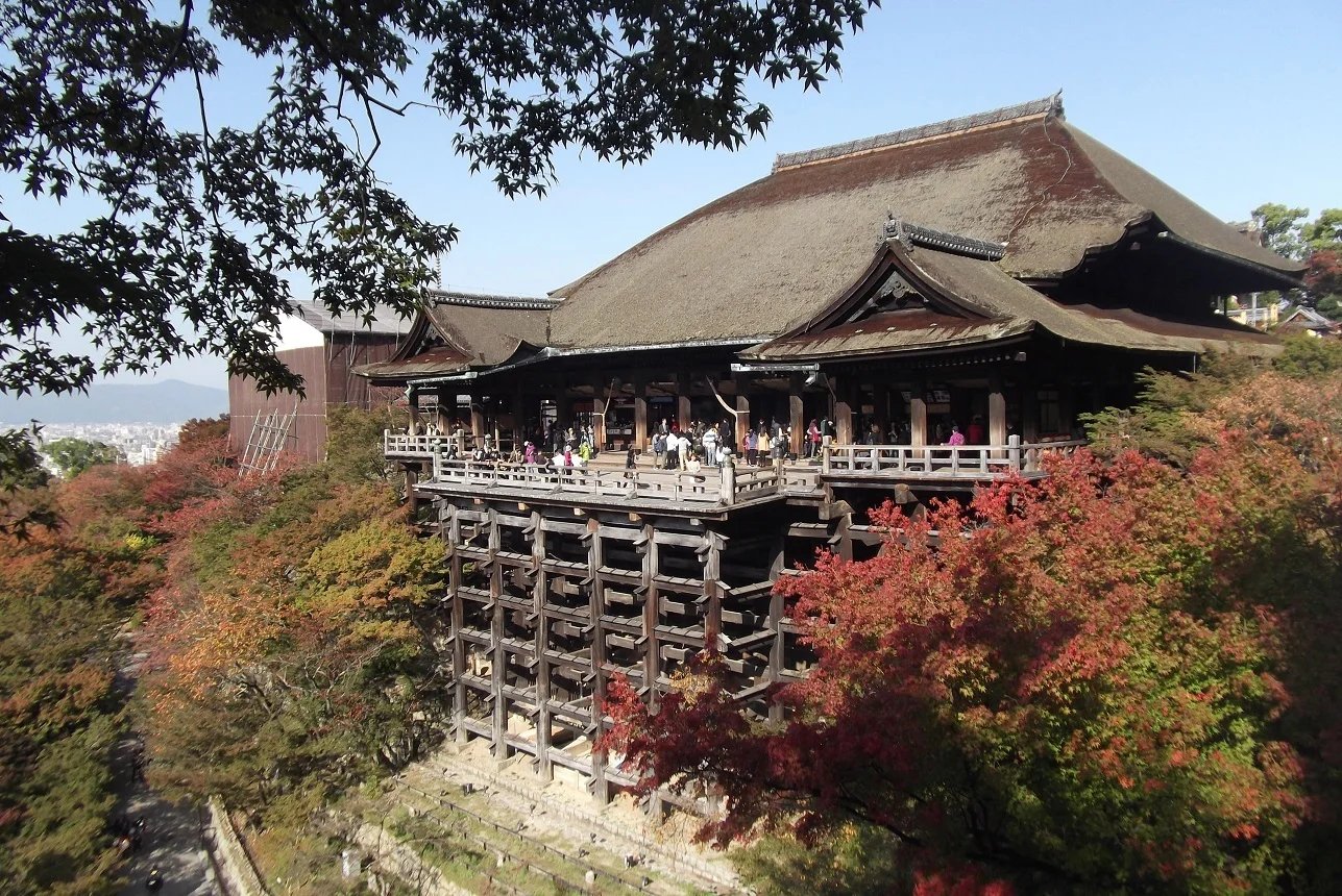 Take a one day private trip from Tokyo to Kyoto with a guide