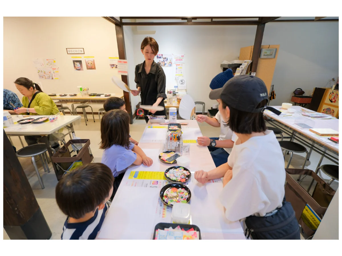 手作り体験に自信のないお客様もスタッフが丁寧にご対応させていただきますので安心してください！