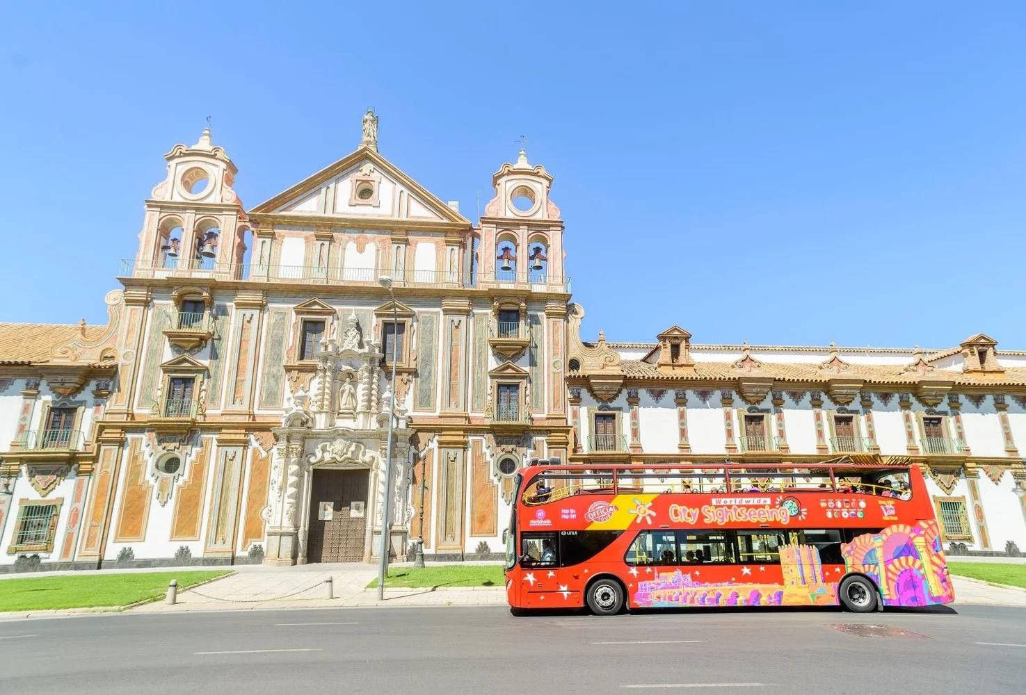 スペイン コルドバ 市内観光バスツアー2日間 予約 ＜メスキータ大聖堂／世界遺産＞