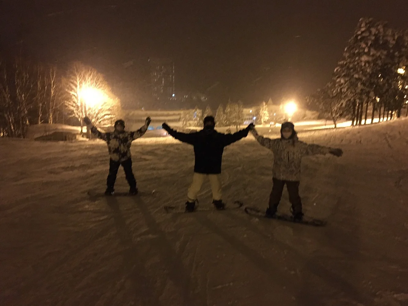 Niseko Private Night Snowboarding Lesson: Hit the Slopes on Arrival! (3 Hours)