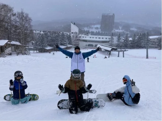 Rusutsu 1-Day Beginners Snowboard Private Lesson: Safety, Security and FUN in Hokkaido! (6 Hours)