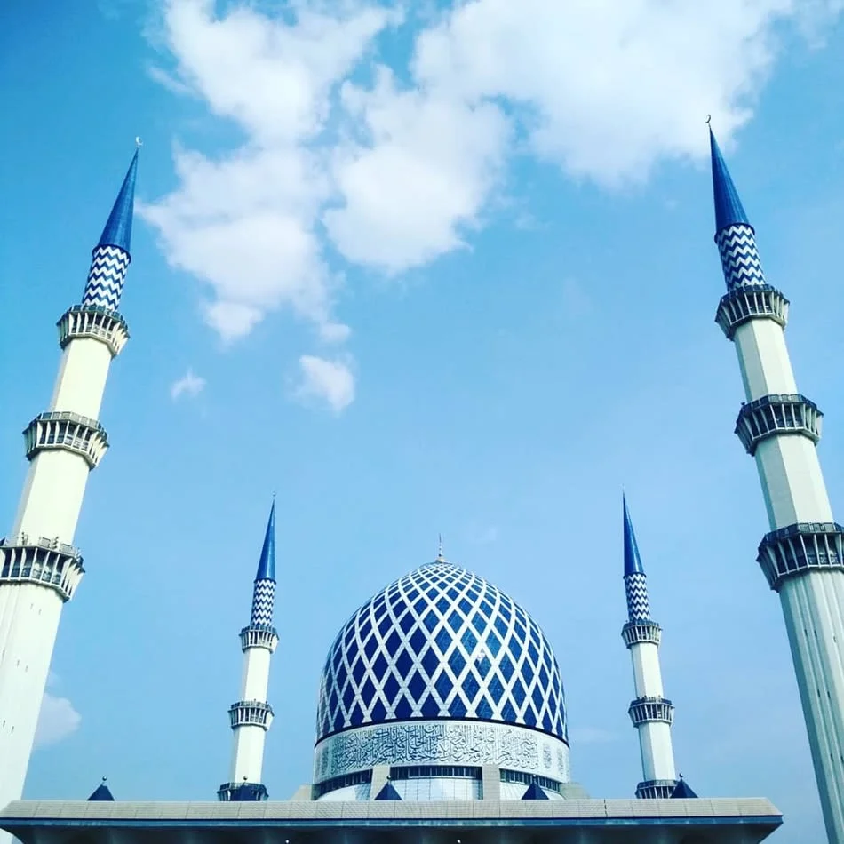 クアラルンプール発 人気のブルーモスク！マレーシア三大宗教巡りツアー＜日本語ガイド／送迎／ランチ＞