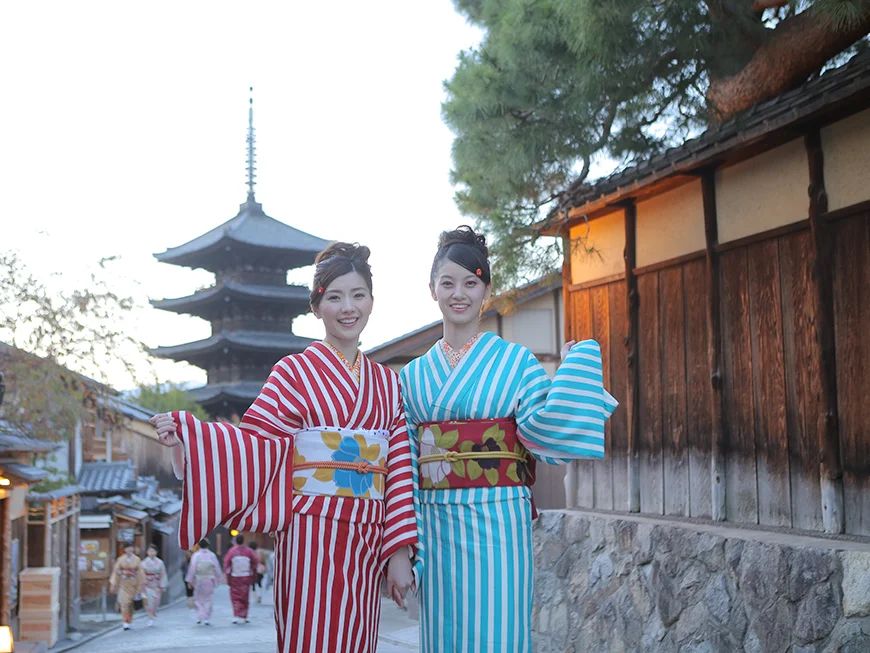 Shiki Sakura Kimono Rental Reservation in Kyoto [Sakura 2024]