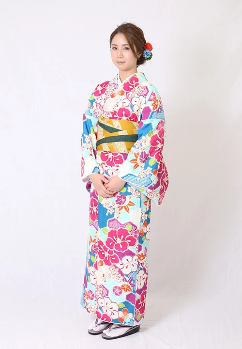 京都 祇園 女性着物・浴衣レンタルプラン＜最大250種類の着物＆200種類の浴衣から選択可能＞