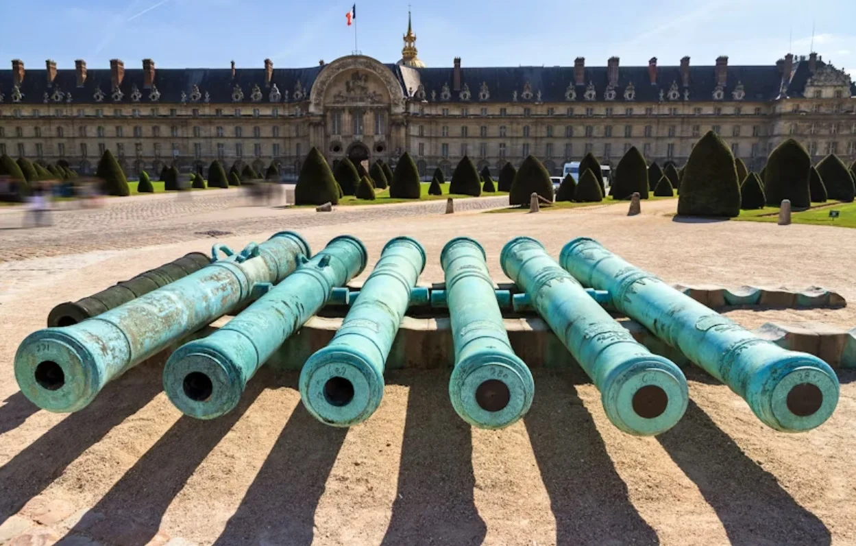 フランス パリ 陸軍博物館＆ナポレオンの墓 優先入場 Eチケット 予約