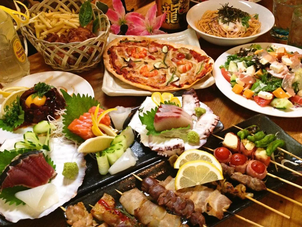 Enjoy Japanese Dishes With Locals at an Izakaya in Tokyo!