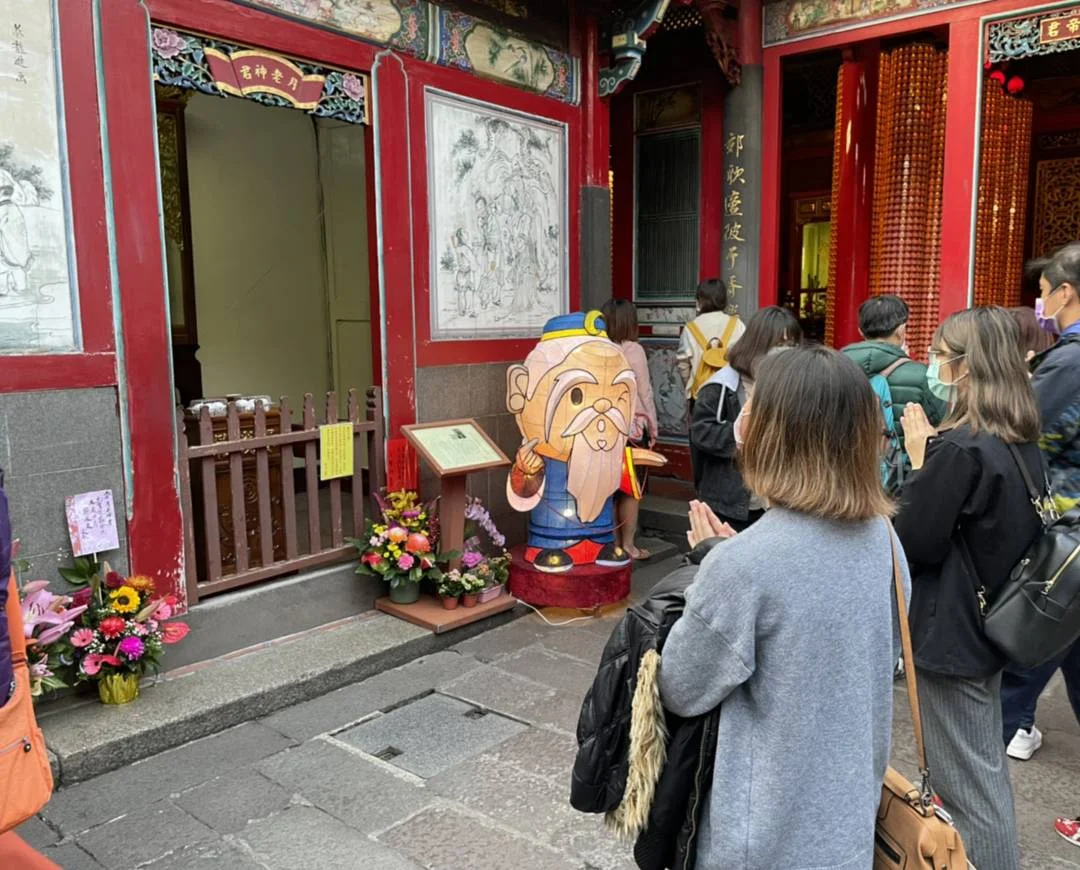 台湾 中国の恋のキューピッドにお祈りオンラインツアー