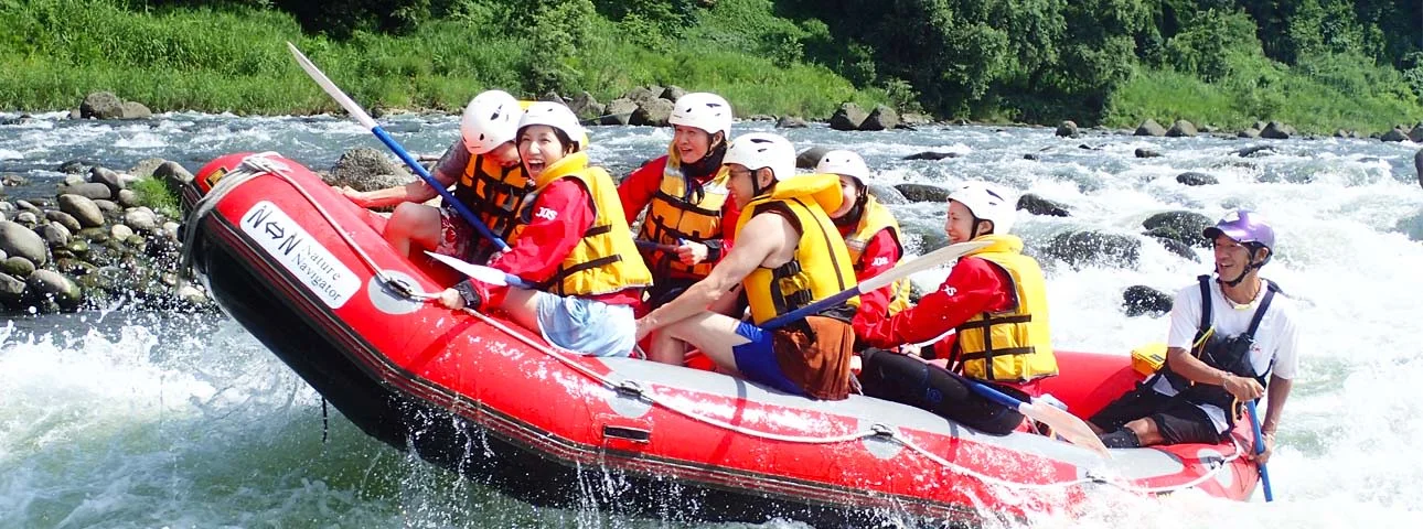 Raft Down the Shinano River in Tokamachi, Niigata