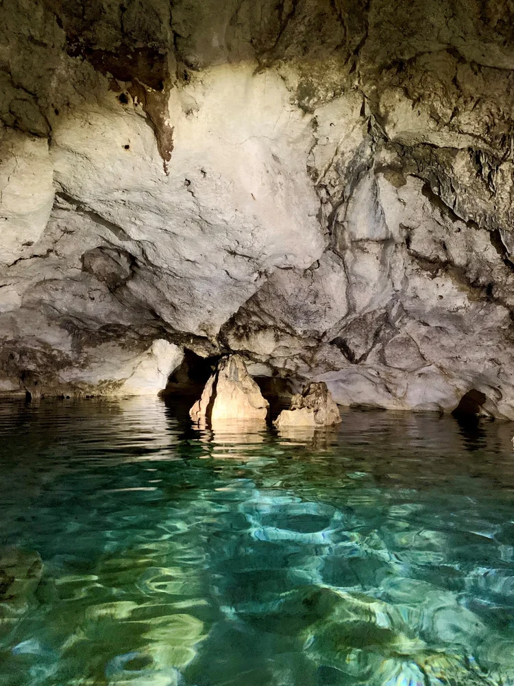 グアム パガットケーブ＋洞窟トレッキングツアー 予約＜ジャングル・洞窟探検＞