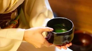 Authentic Tea Ceremony by a master of Urasenke school, Kyoto