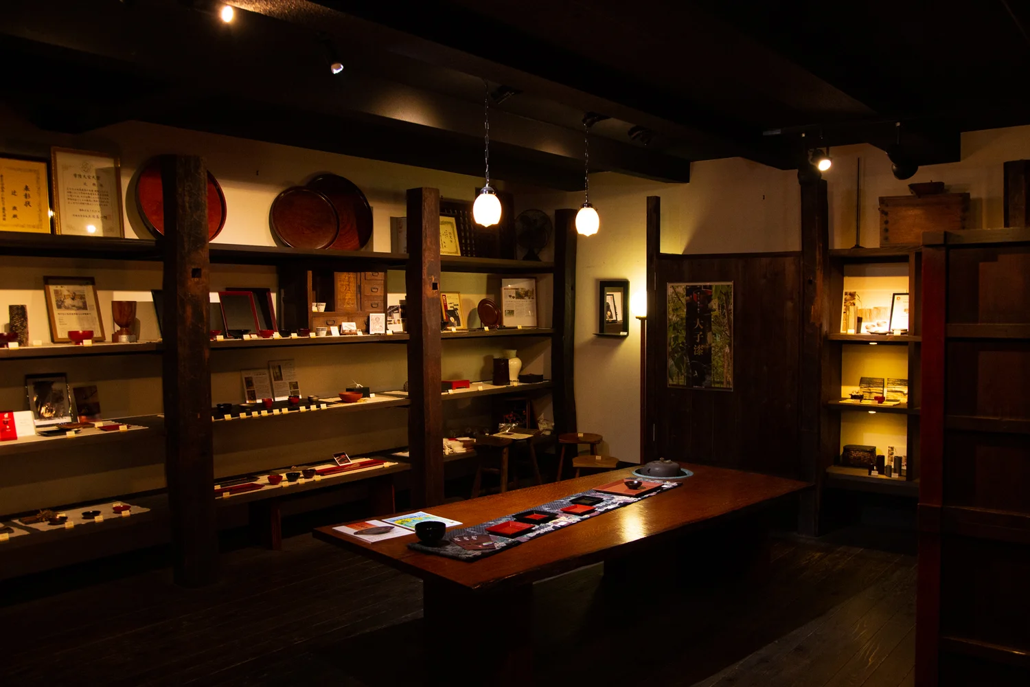 Lacquerware Workshop and Gallery Insiders Tour in Daigo Town, Ibaraki Prefecture