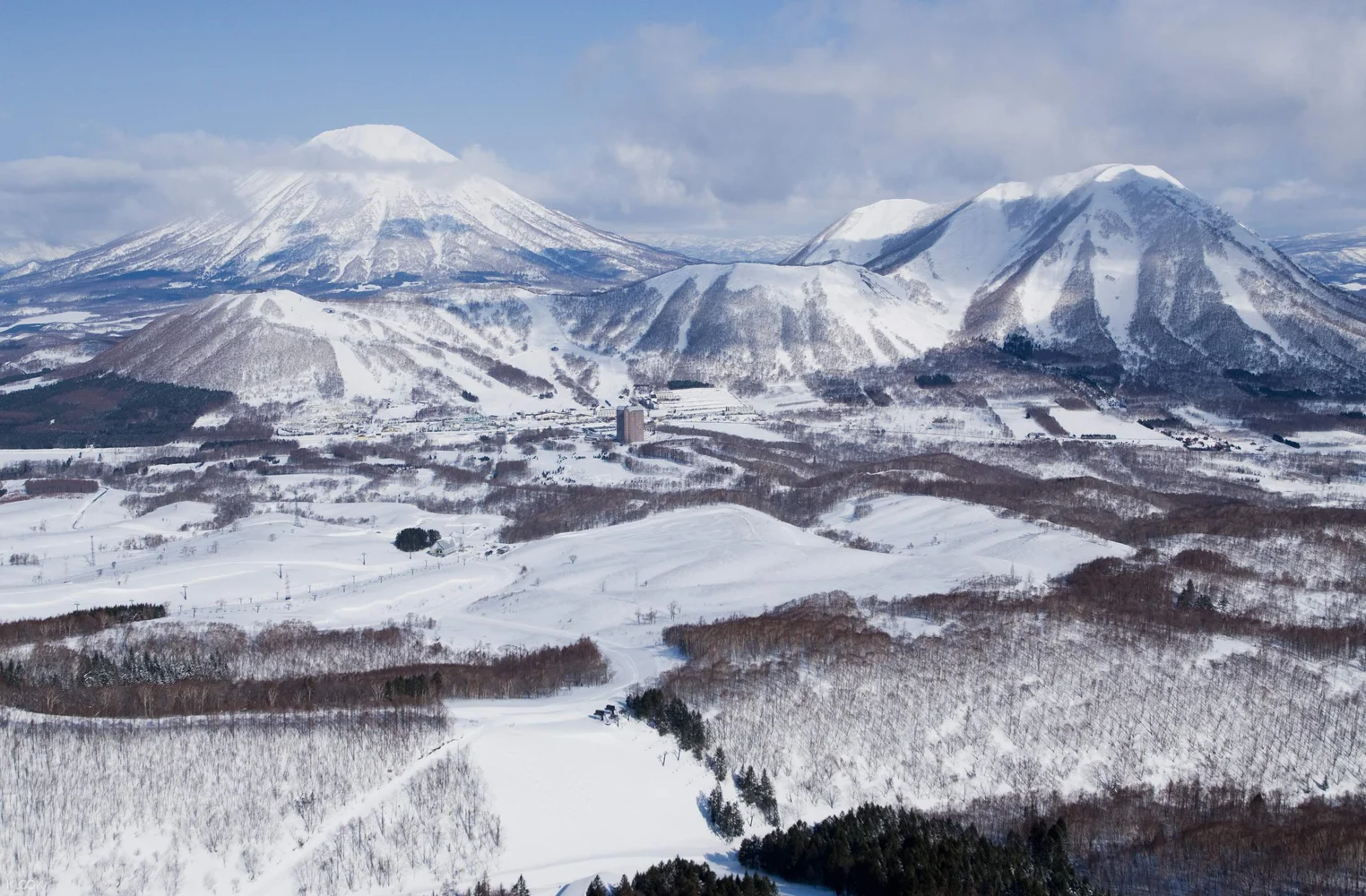 【札幌発着】ルスツリゾートスキー場リフト1日券＋往復バスチケット