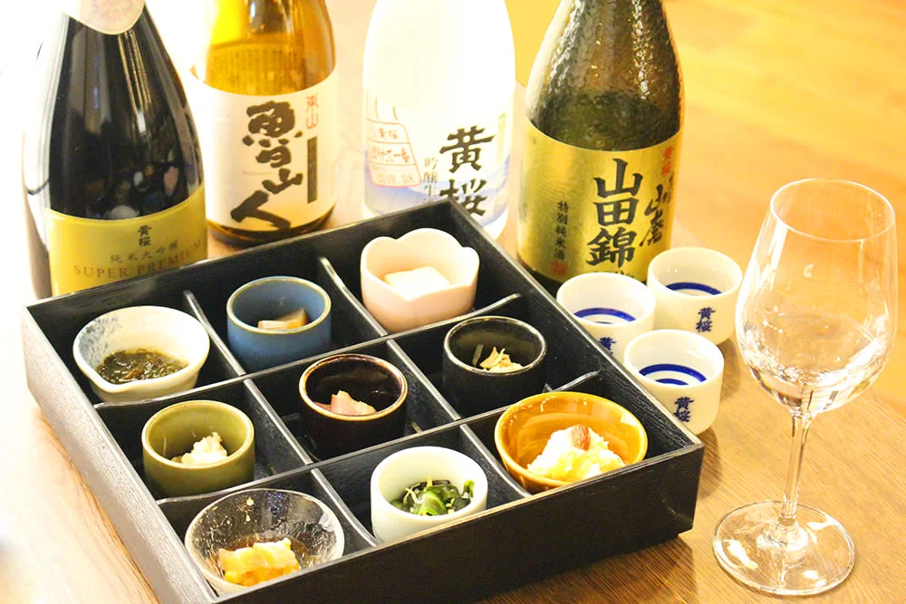 Kizakura Sake Tour & Tasting with Fushimi Sake District Tour