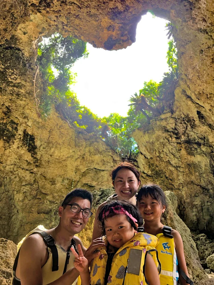 沖縄 古宇利島 COCONUTS CLUB 洞窟散策＋幻想的なハートの景色探しツアー