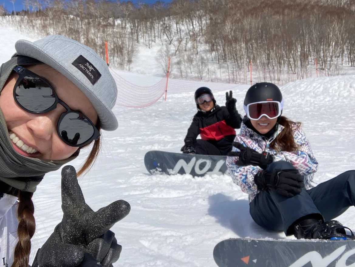 Niseko Half-Day Advanced Snowboard Private Lesson: Carving, Tricks & Powder Ride! (3 Hours)