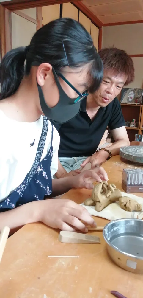 島根 亀谷窯業 瓦屋さんで陶芸体験予約 ＜オリジナル獅子づくり＞