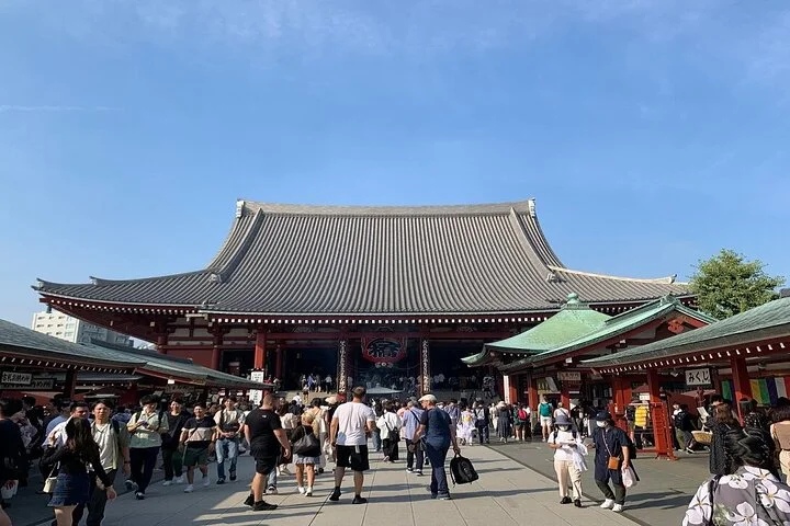 Asakusa & Senso-ji Private Walking Tour in Tokyo