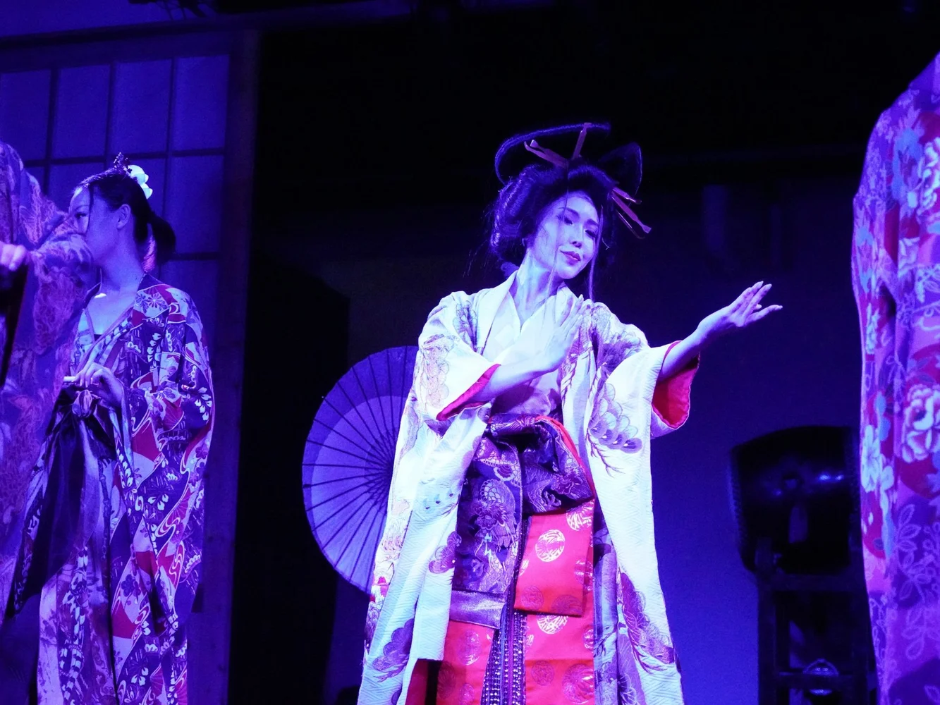 New Tokyo Tower Traditional Dance Show: Experience Japanese Festival Entertainment!