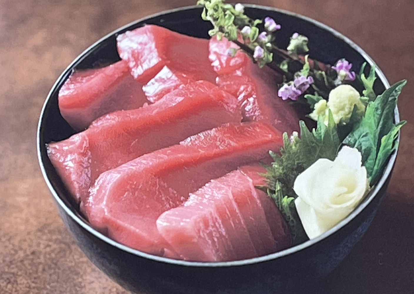 5% OFF for NAVITIME Users! Amazing Tuna Auction in Toyosu Market and Tsukiji Outer Market Tour