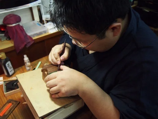 大阪 西天満 手彫りで自分だけのハンコを作ってみよう！