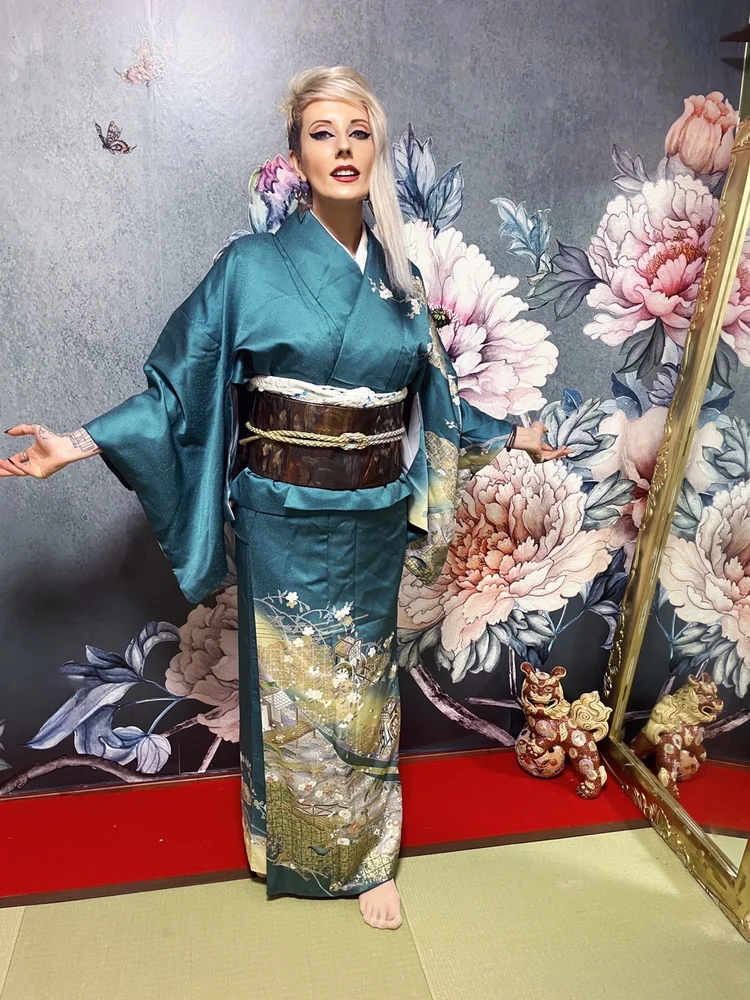 Renovate Antique Kimono in Tokyo to Wear & Take Home!