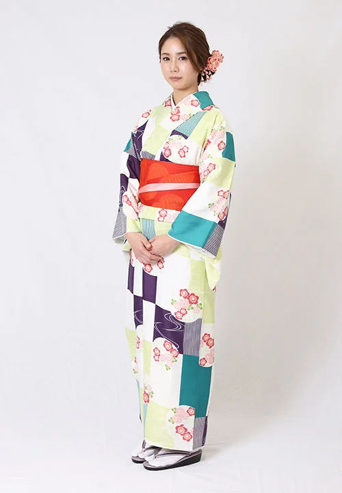 京都 祇園 女性着物・浴衣レンタルプラン＜最大250種類の着物＆200種類の浴衣から選択可能＞