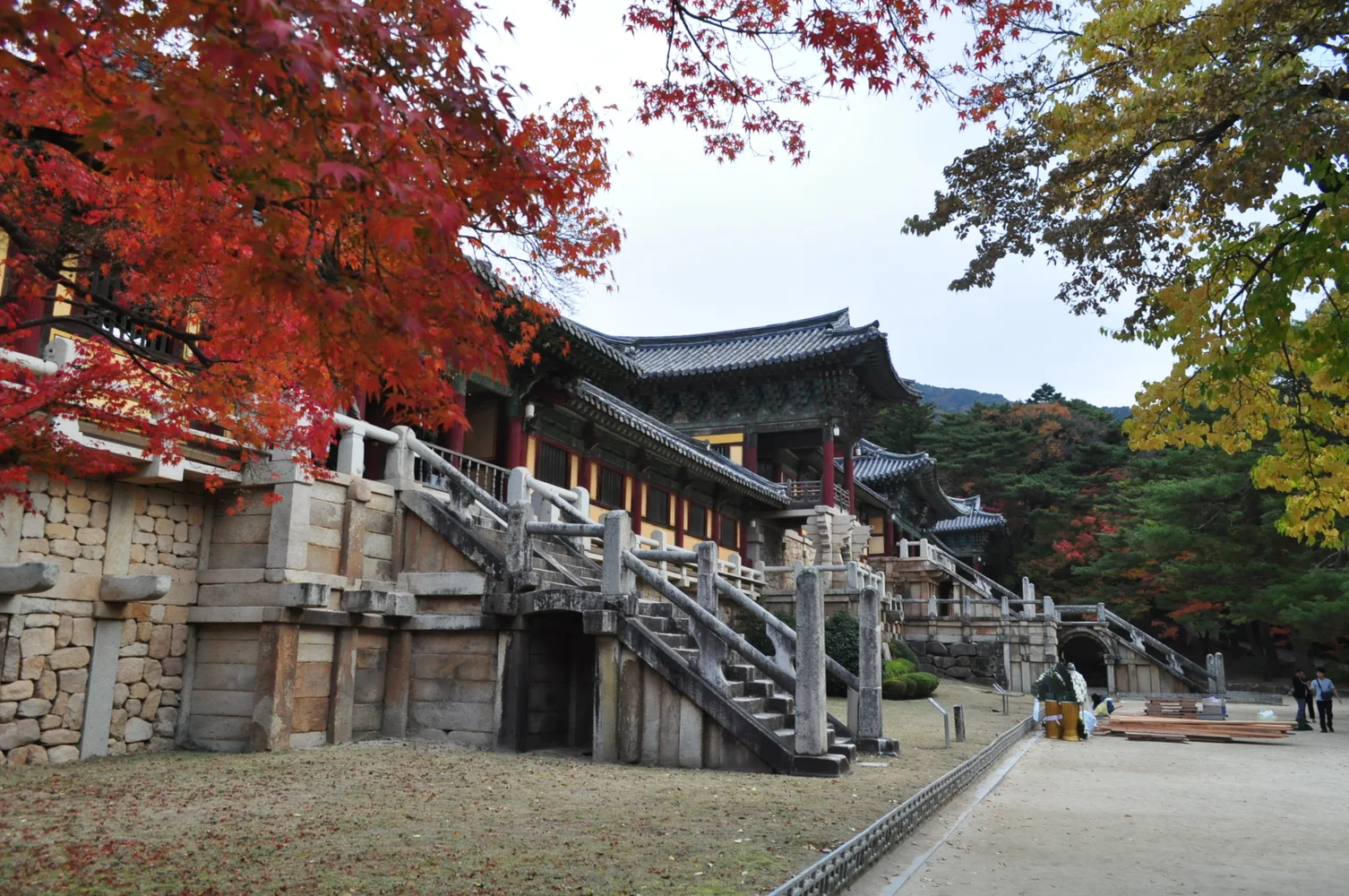 韓国 釜山発 慶州2つの世界遺産巡りツアー「石窟庵と仏国寺＋瞻星台（歴史遺跡地区）」予約 ＜1日／日本語ガイド／ホテル送迎／韓定食ランチ付＞