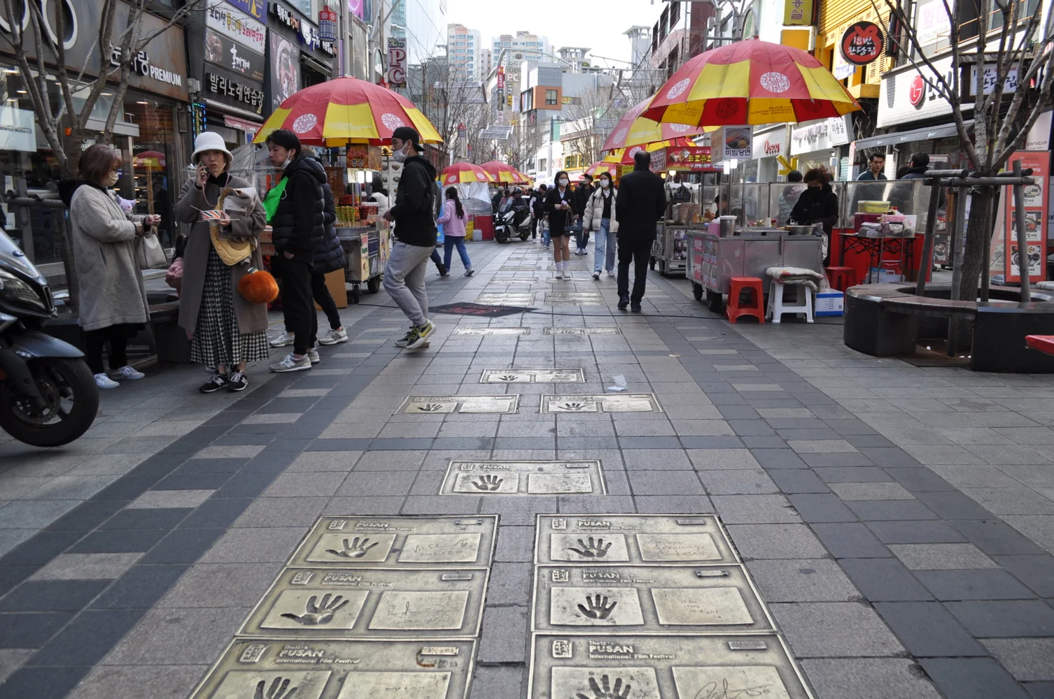 韓国 釜山市内半日観光ツアー「釜山タワー＋国際市場＋南浦洞＋チャガルチ市場」予約＜午前・午後／日本語ガイド／ホテルお迎え／海鮮鍋ランチ付＞