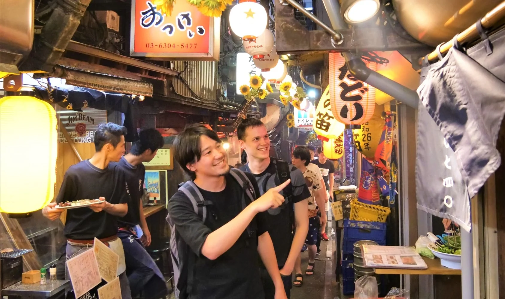 Book a Shinjuku Bar-Hopping Nightlife Tour in Tokyo