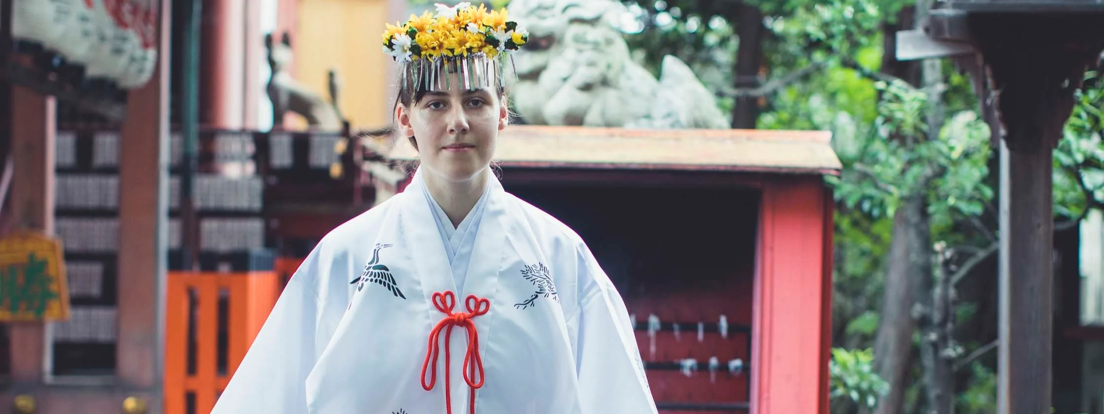 Live as a "Miko" Shrine Maiden in Kyoto for an Amazing Afternoon!