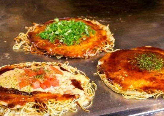 Hiroshima Okonomiyaki Class＜2minutes from Hiroshima station!＞