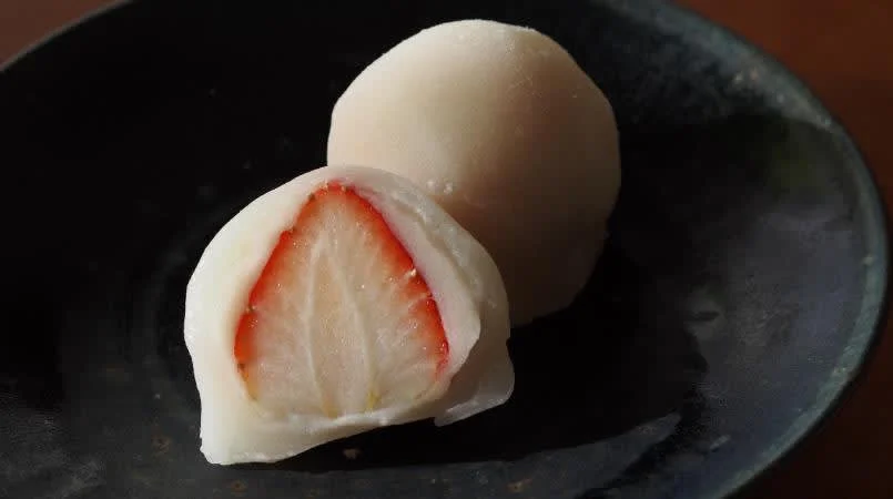 Make Wagashi Japanese Traditional Sweets in Kyoto with an Expert