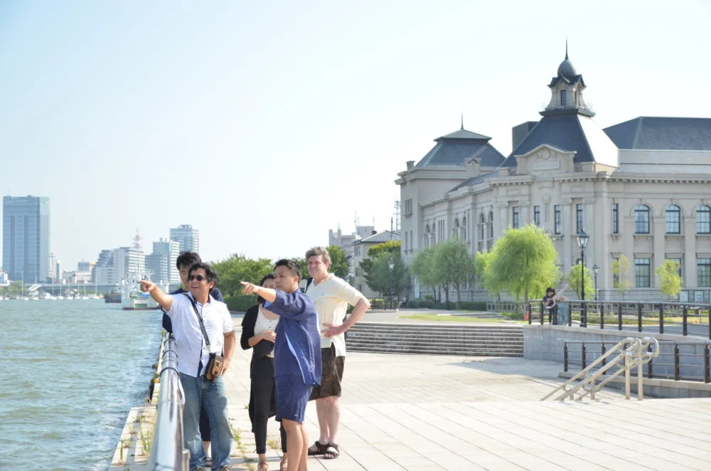 Niigata Walking Tour: Old Port Town Exploration