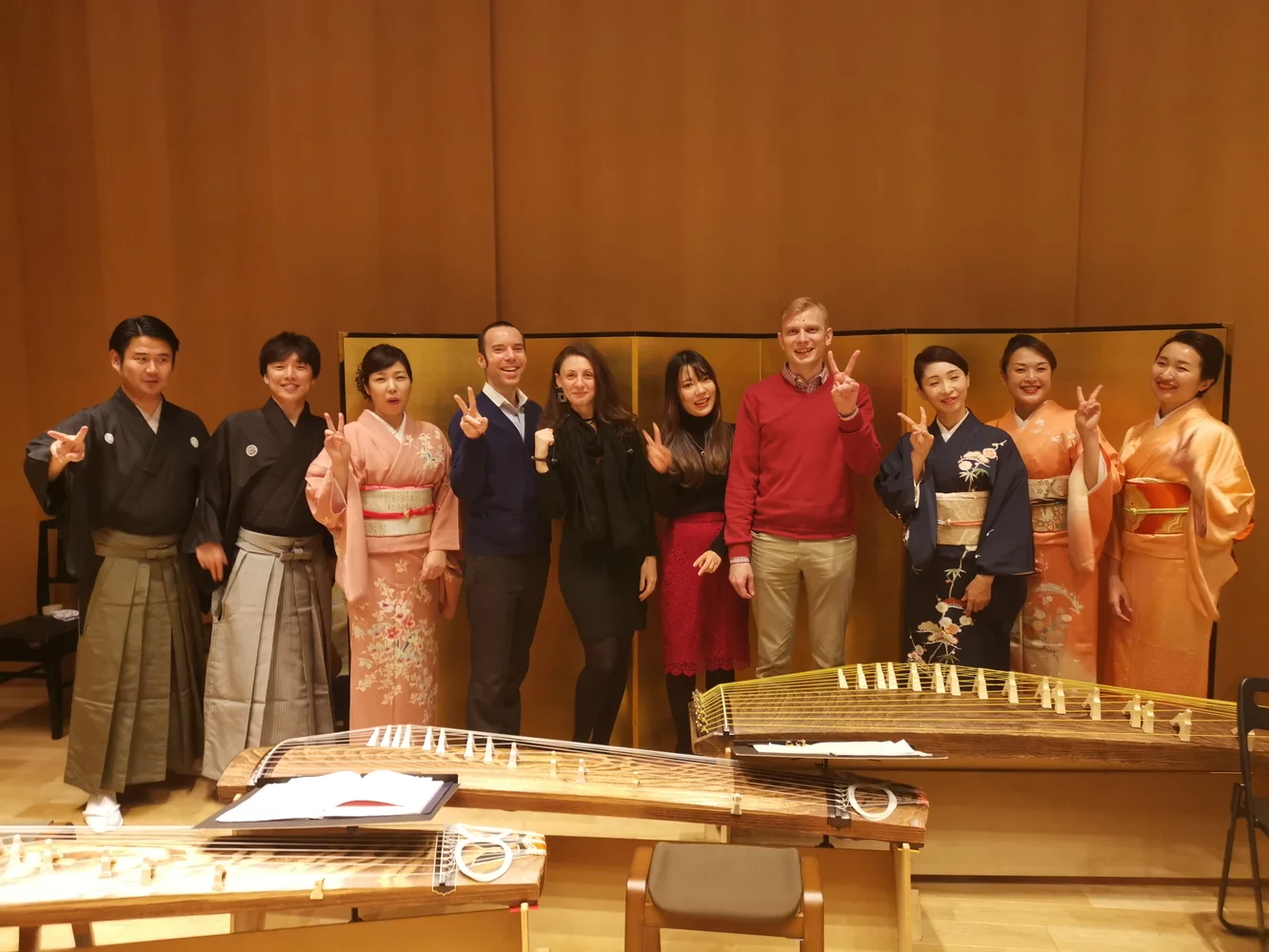 Traditional Japanese Music ZAKURO SHOW in Tokyo