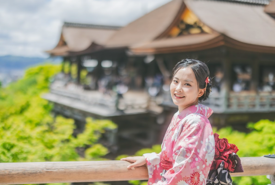 【Kyoto】1 Hour Private Photoshoot <Photography at a location of your choice・multilingual support>