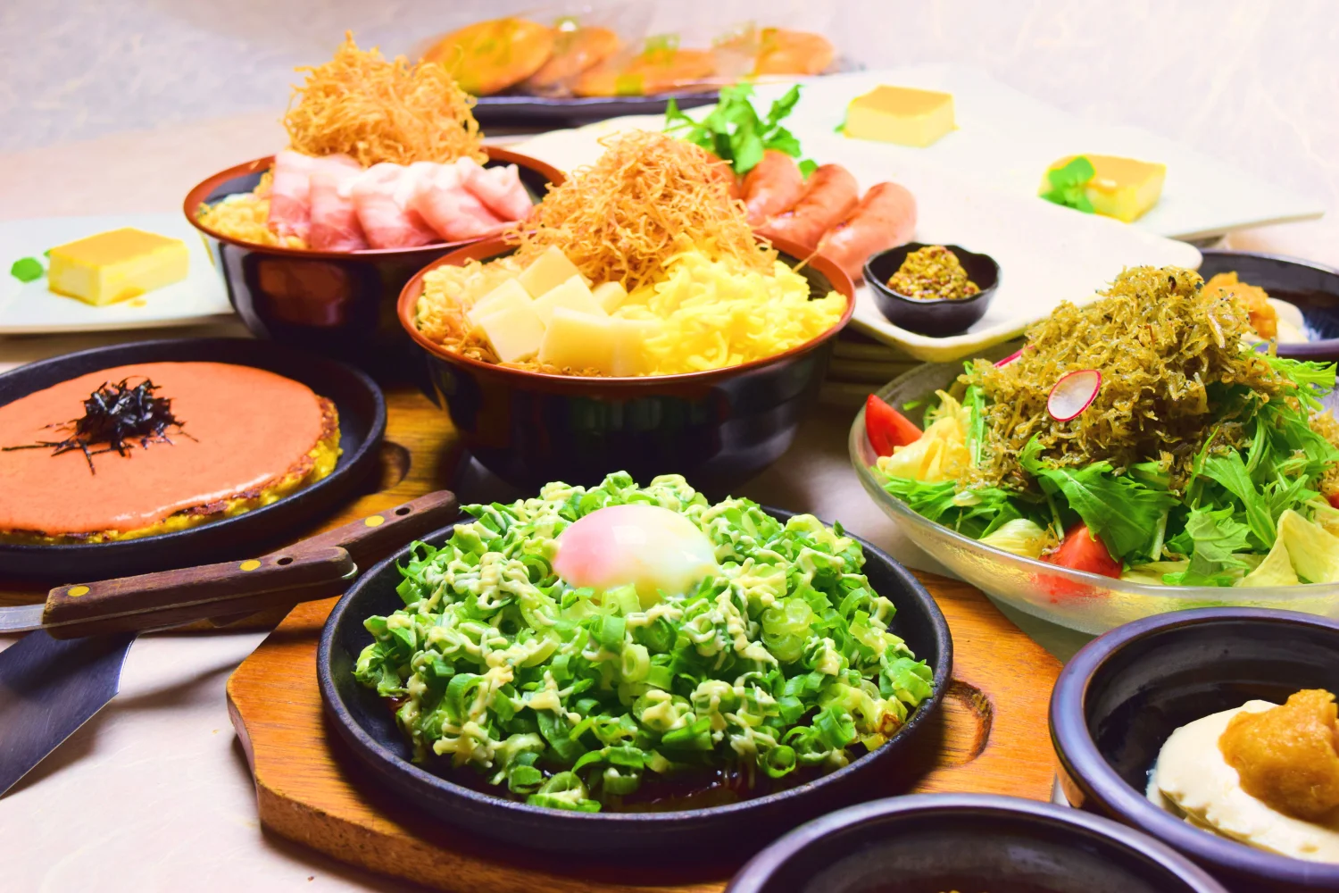 Book Tsurujiro (Hanare) in Asakusa for Teppanyaki or Monjayaki in Tokyo with an Okonomiyaki Course!