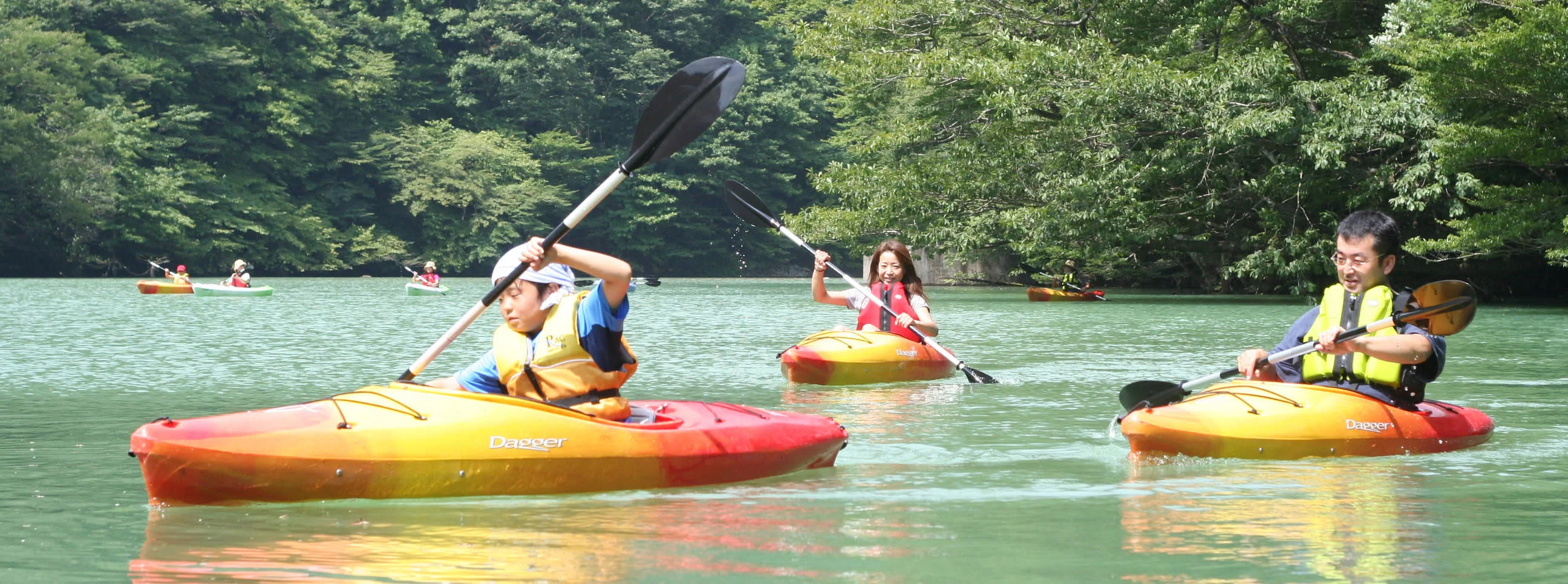 Canoe Tour Along Itamuro Reservoir in Nikko National Park