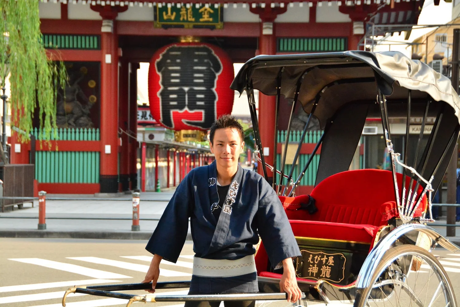 東京浅草 人力車のえびす屋 下町の歴史と風情を感じるツアー予約