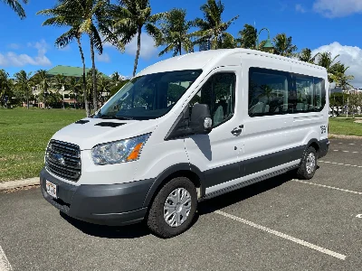 ハワイ オアフ島 専用車でプライベート観光＜バン／ミニバス＞